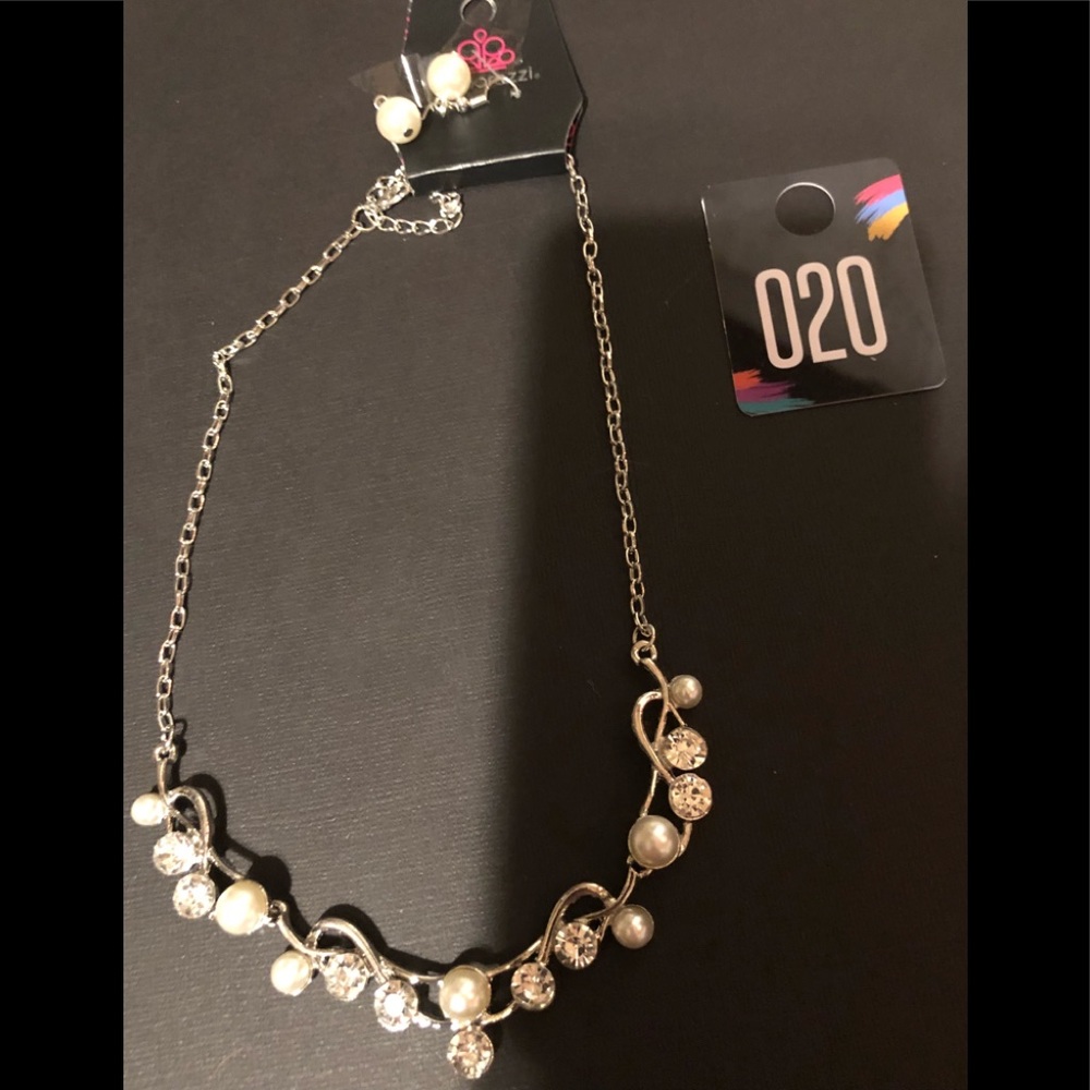 Faux Pearl/Zirconia Necklace & Earring